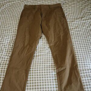 Old Navy Slim Striaght Chino's
